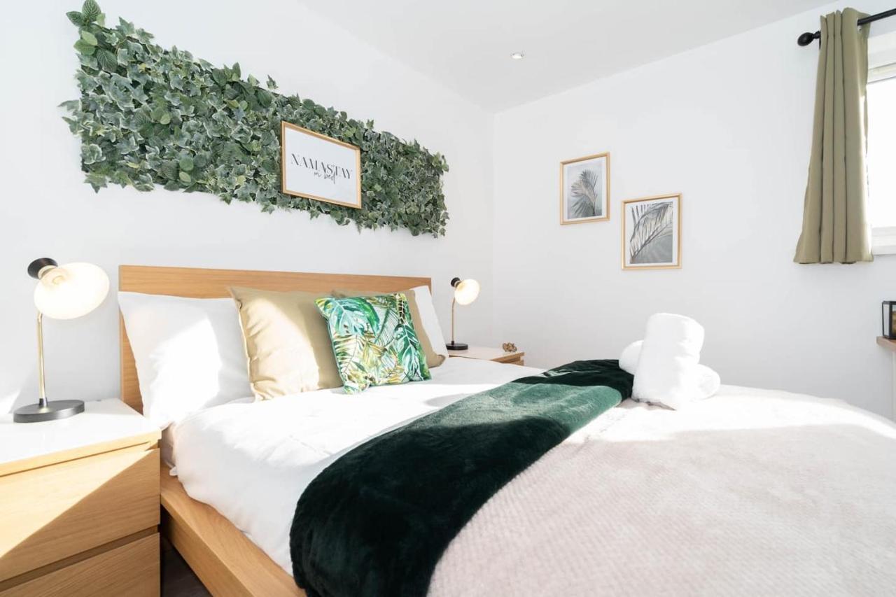 Luxury Urban Oasis In West Midlands Apartment Бирмингам Екстериор снимка